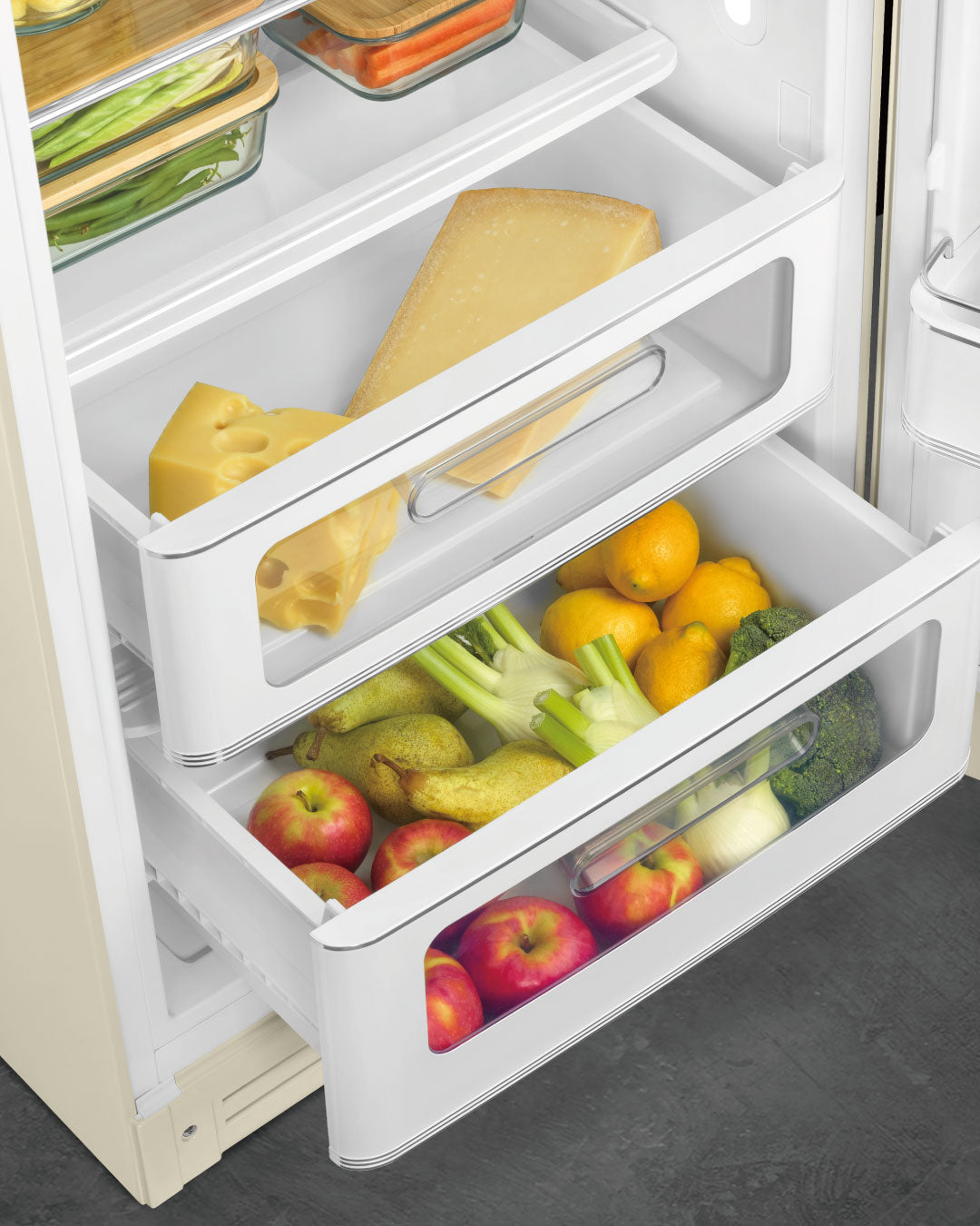 SMEG FAB28(冷蔵庫) Cream(クリーム) | SMEG (スメッグ) 日本総輸入