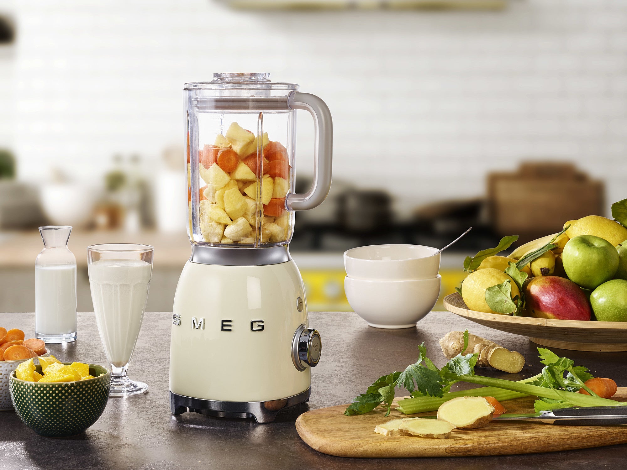 SMEG MIXER(ミキサー) Cream(クリーム) | SMEG (スメッグ) 日本総輸入